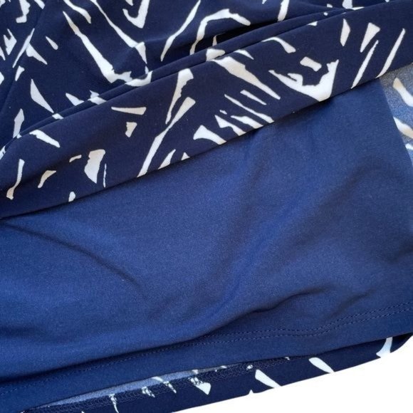 Ralph Lauren Blue and White Patterned Dress - Picture 5 of 7